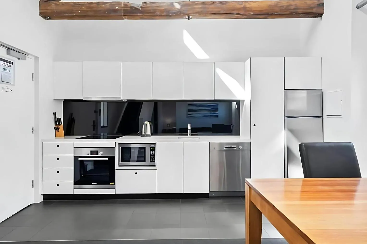 Gibson Mill Waterfront Loft Apartment - 303 ホバート