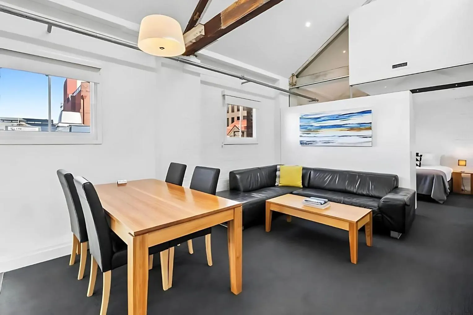 Gibson Mill Waterfront Loft Apartment - 303 ホバート